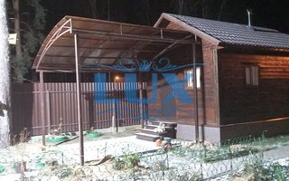 навес из поликарбоната
