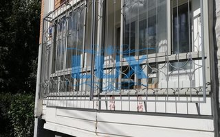 решетка на балкон вид с боковой стороны